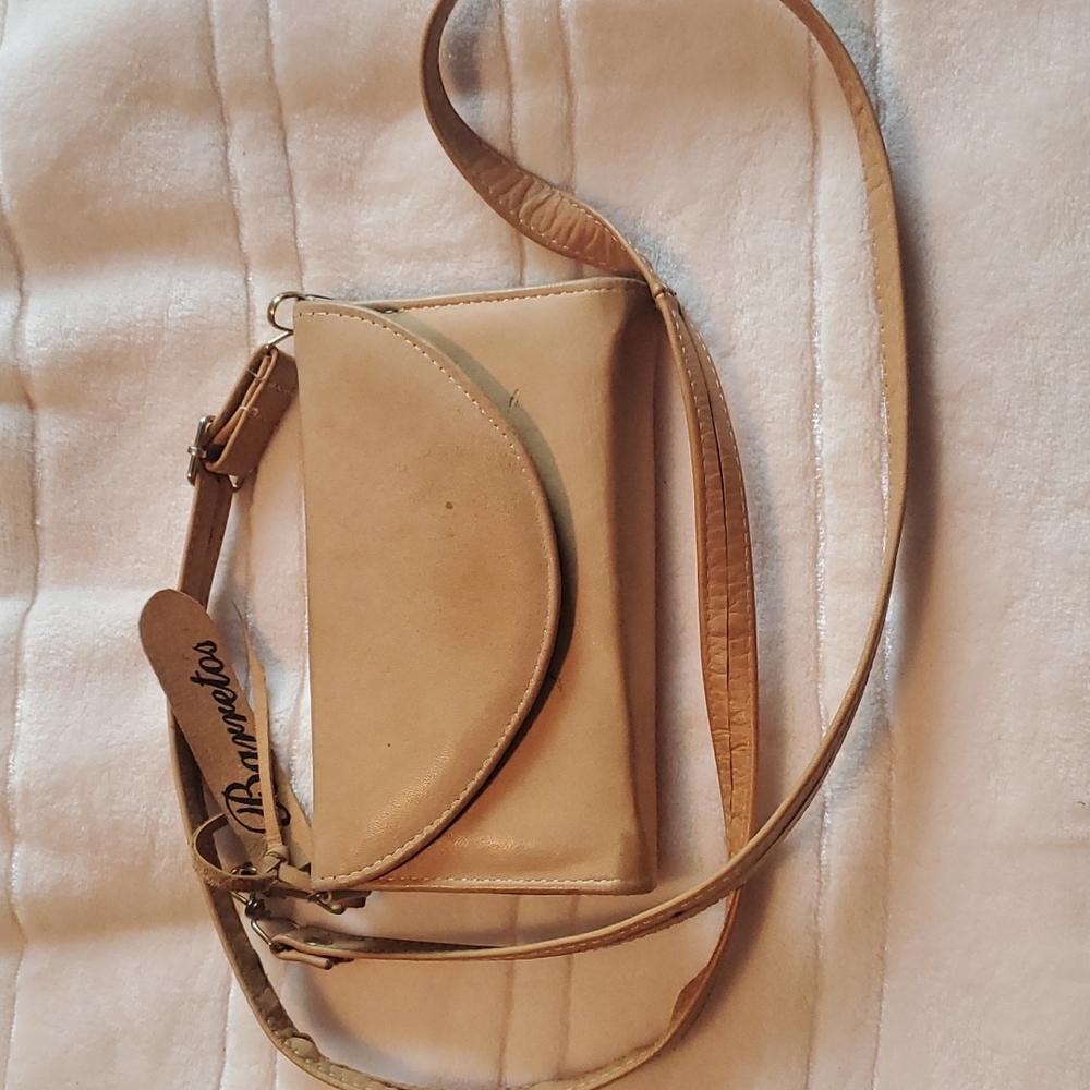 LEATHER CROSSBODY CELL PHONE AND CARD HOLDER